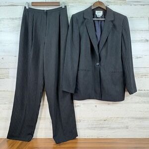 Jacqueline Ferrar‎ Black Pinstripe Pant Suit Black Blazer Trousers Sz 8 USA Made